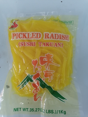 Rabanete em conserva para processamento de sushi Ingredientes normais de profissionais