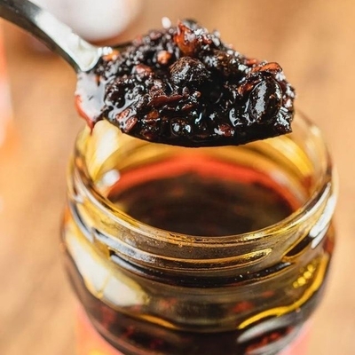 Molho Laoganma CHILLI MELHADO com óleo vermelho de chili sabor de soja de frango fermentado